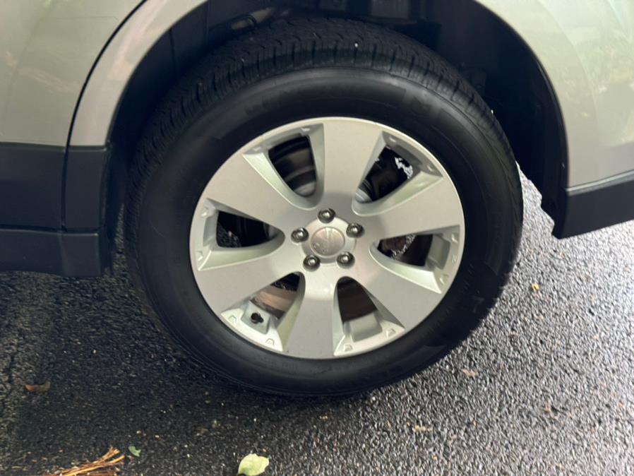 2011 Subaru Outback 2.5i Premium photo