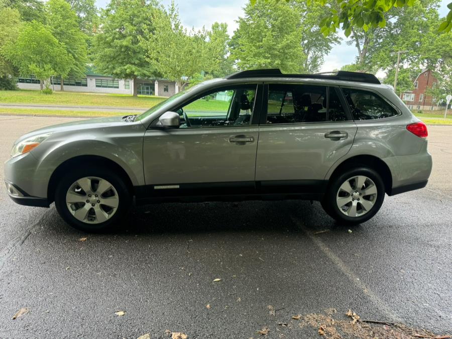 2011 Subaru Outback 2.5i Premium photo
