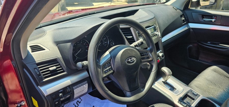 2012 Subaru Outback 2.5i photo