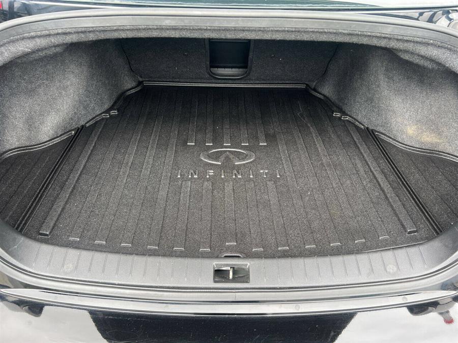 2014 Infiniti Q50 photo