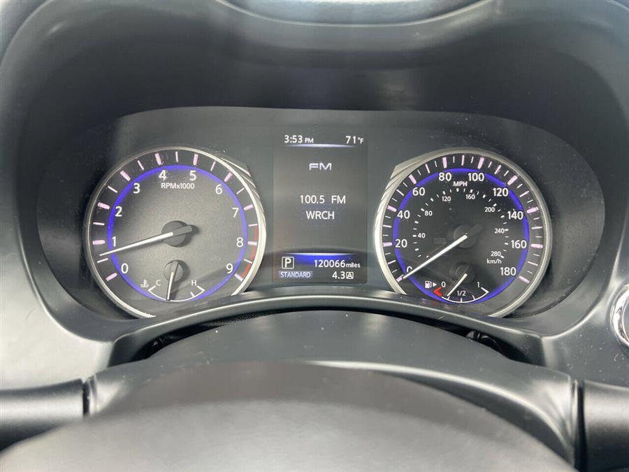 2014 Infiniti Q50 photo