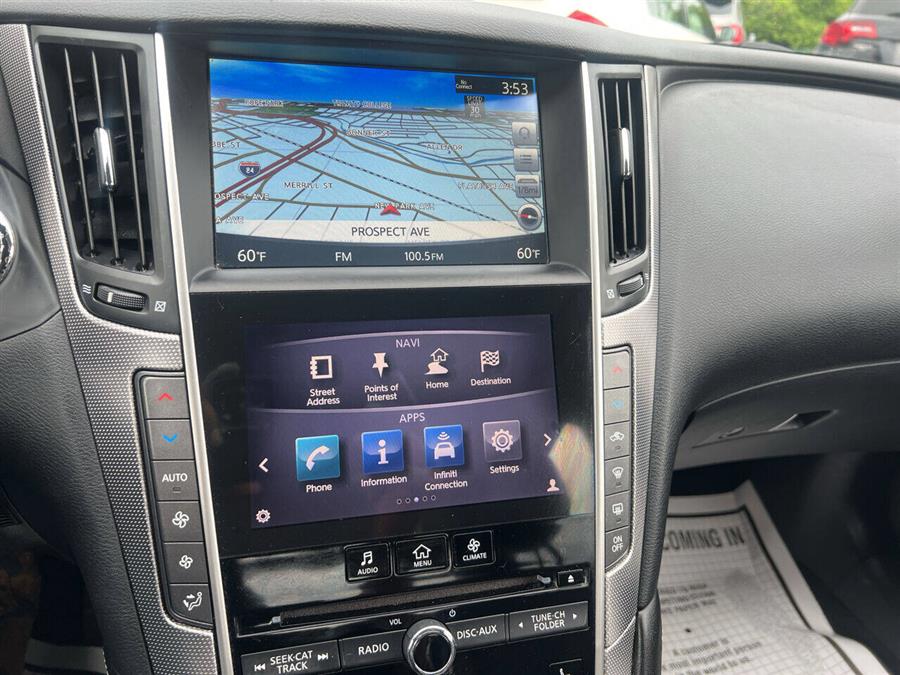 2014 Infiniti Q50 photo