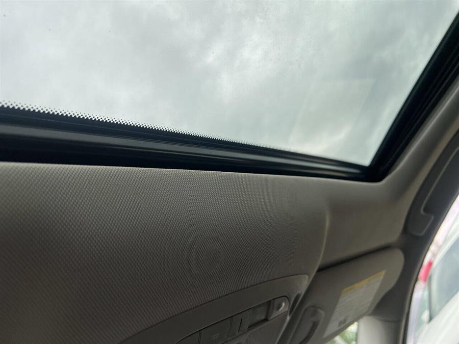 2014 Infiniti Q50 photo