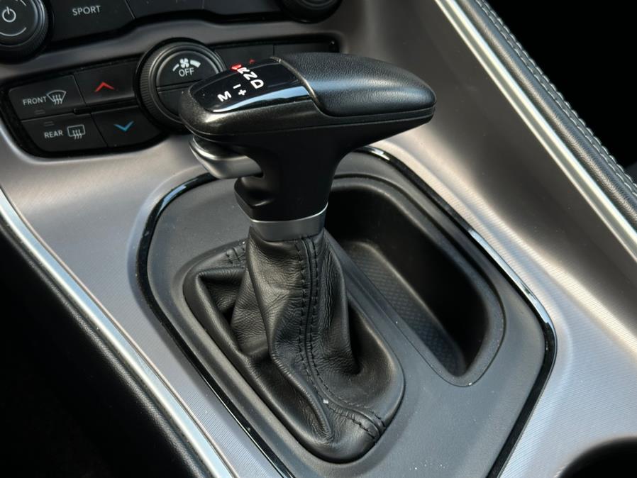 2022 Dodge Challenger GT RWD photo