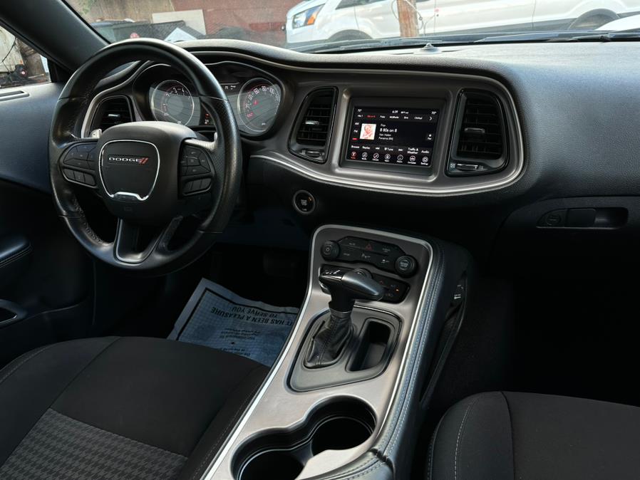 2022 Dodge Challenger GT RWD photo