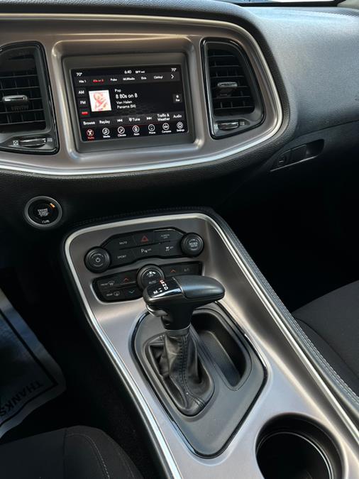 2022 Dodge Challenger GT RWD photo