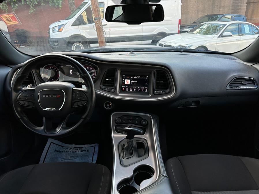 2022 Dodge Challenger GT RWD photo