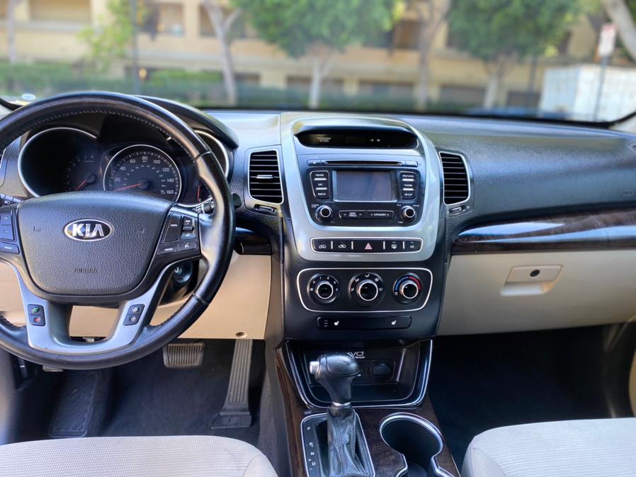 2014 Kia Sorento LX photo