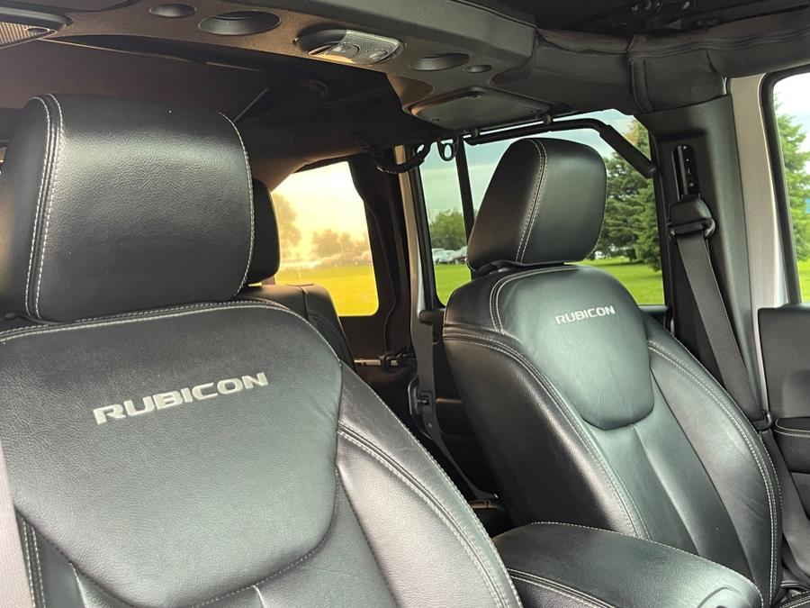 2016 Jeep Wrangler Unlimited Rubicon photo