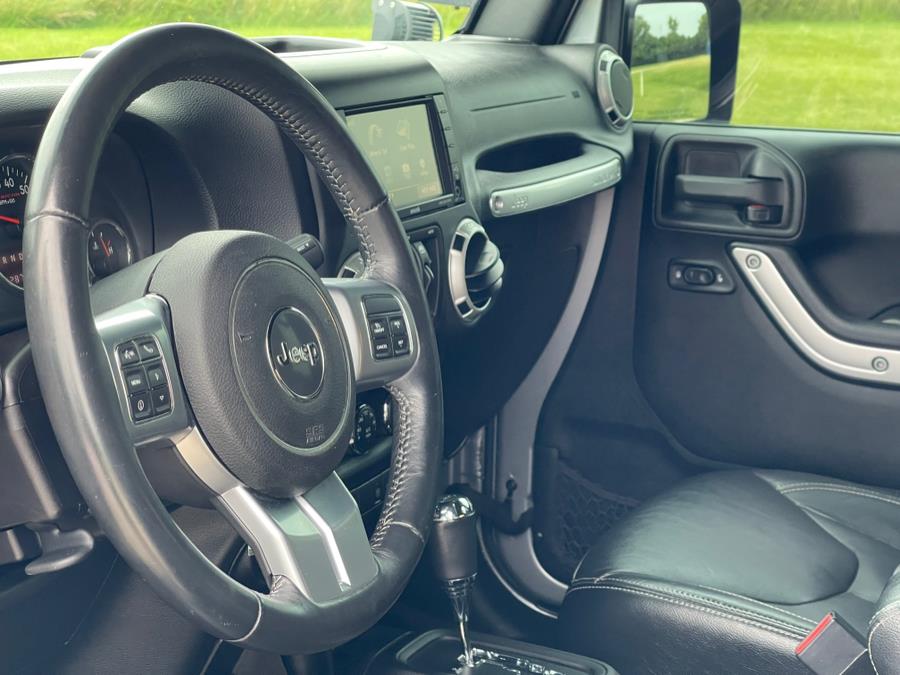 2016 Jeep Wrangler Unlimited Rubicon photo