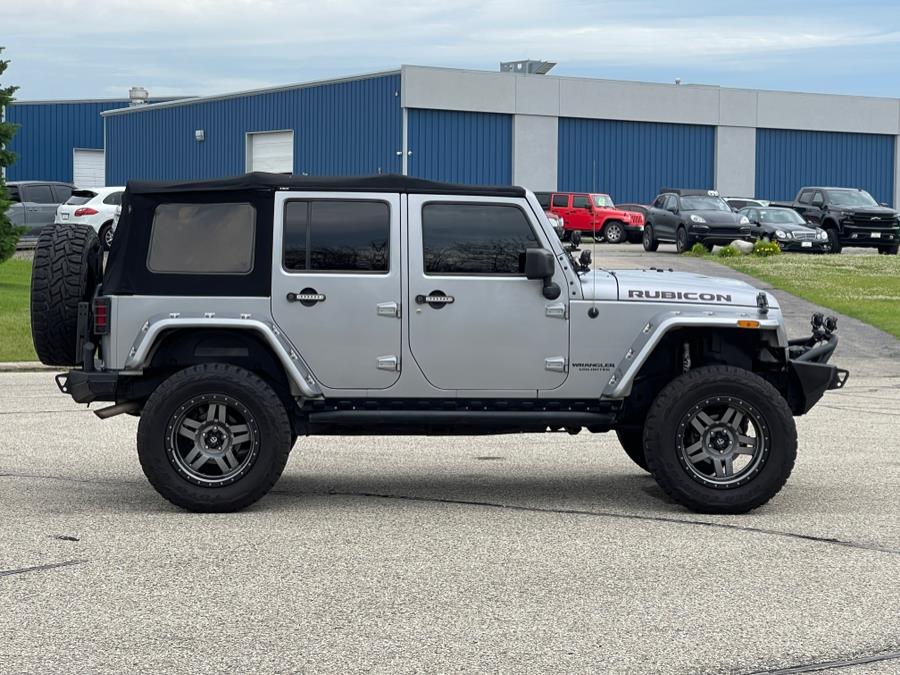 2016 Jeep Wrangler Unlimited Rubicon photo