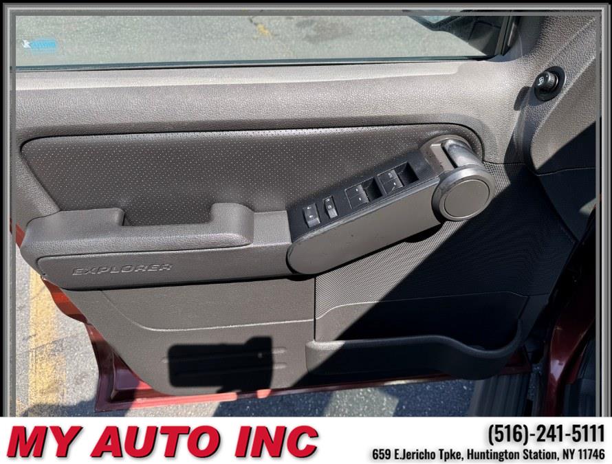 2010 Ford Explorer XLT photo