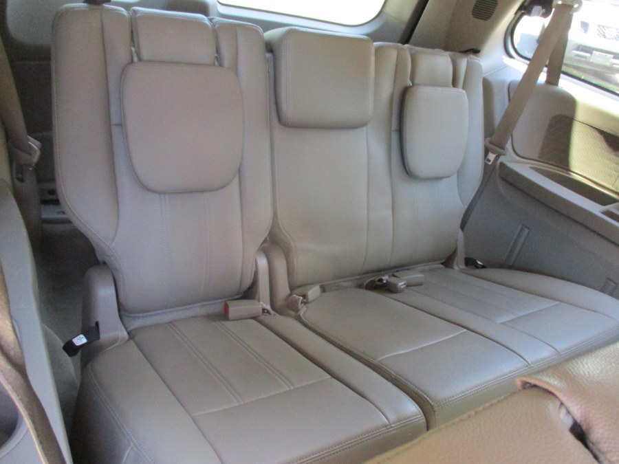 2016 Chrysler Town & Country 4dr Wgn Touring photo