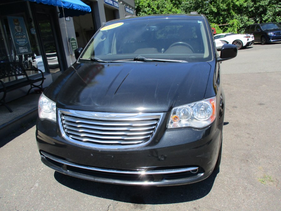 2016 Chrysler Town & Country 4dr Wgn Touring photo