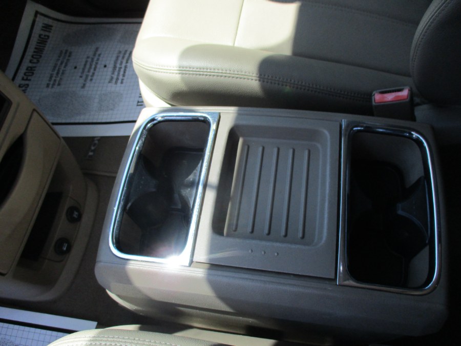 2016 Chrysler Town & Country 4dr Wgn Touring photo