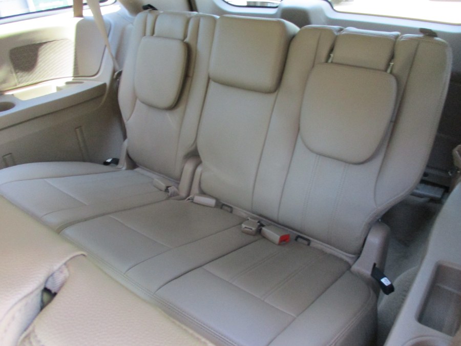 2016 Chrysler Town & Country 4dr Wgn Touring photo