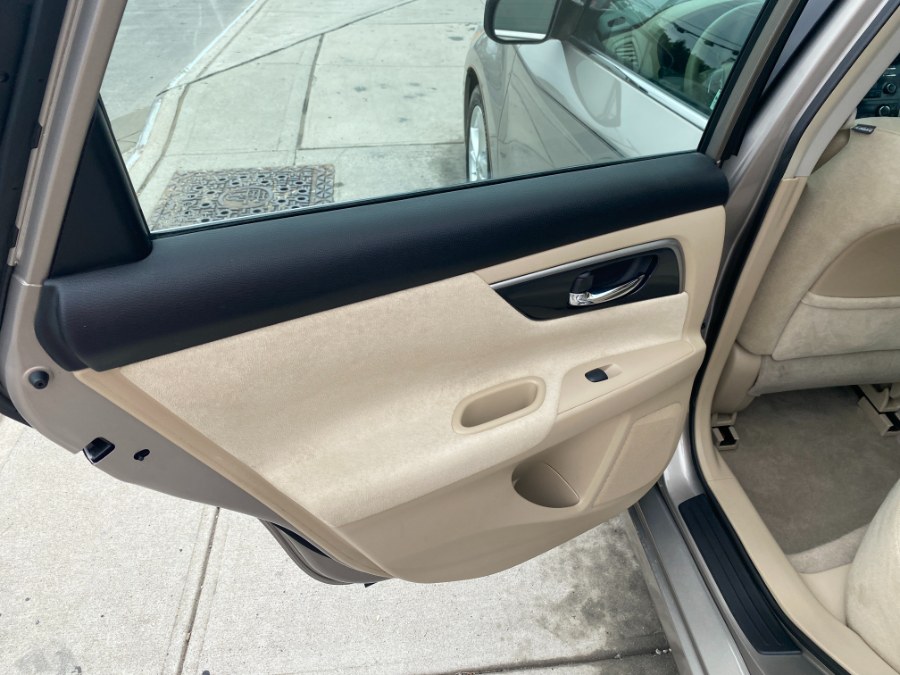 2013 Nissan Altima 2.5 photo