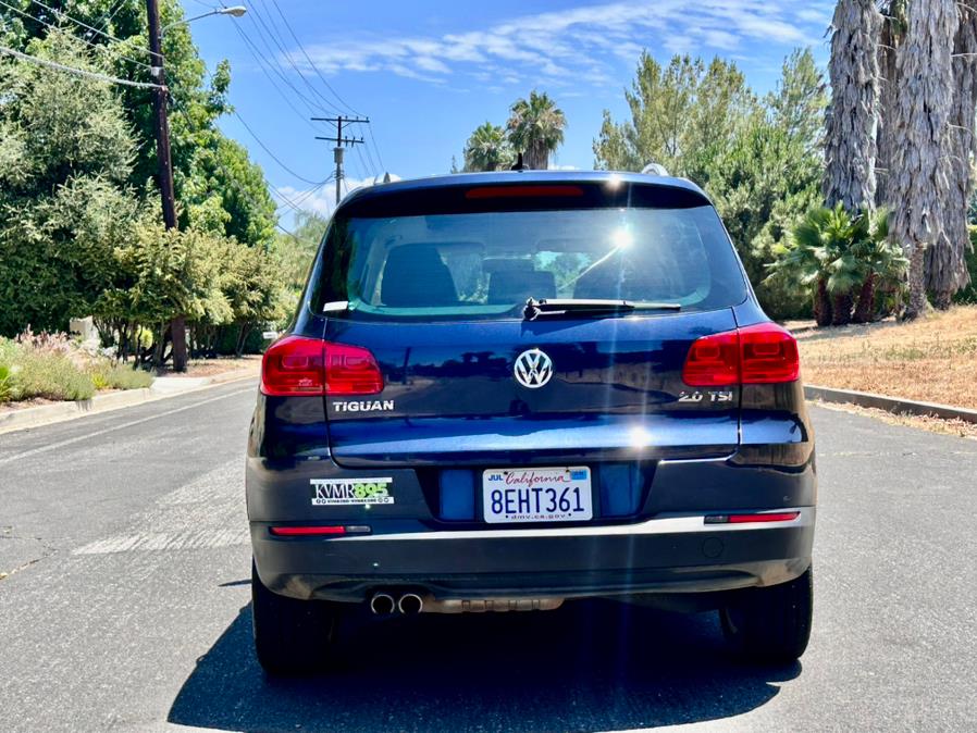 2012 Volkswagen Tiguan S photo