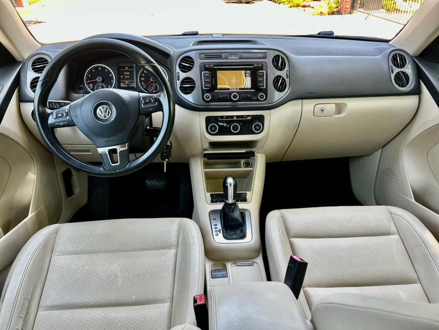 2012 Volkswagen Tiguan S photo