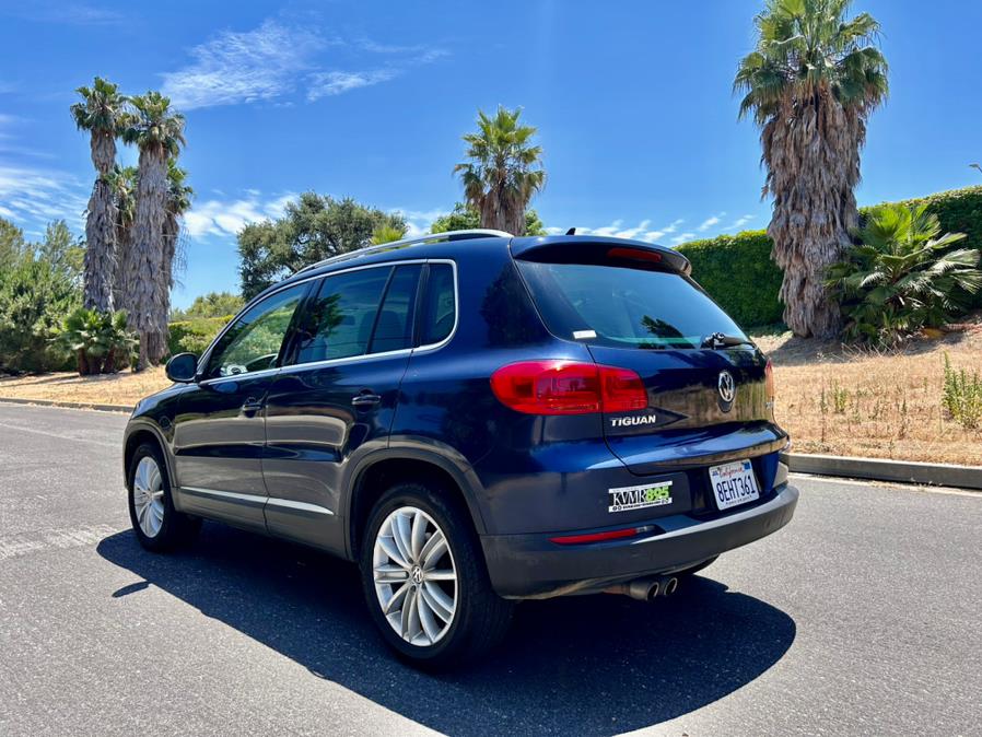 2012 Volkswagen Tiguan S photo