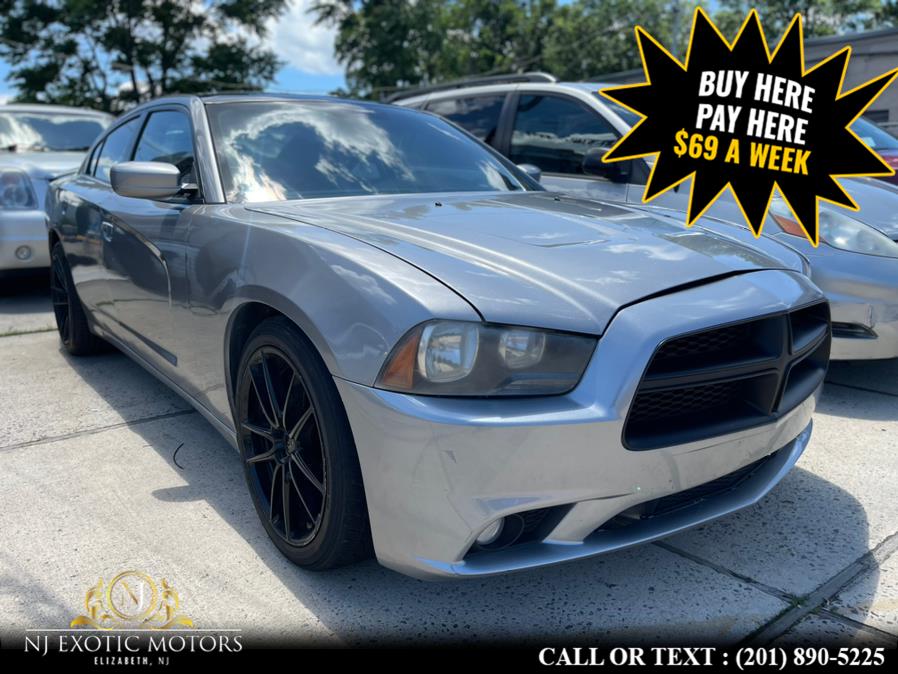 2013 Dodge Charger SE photo