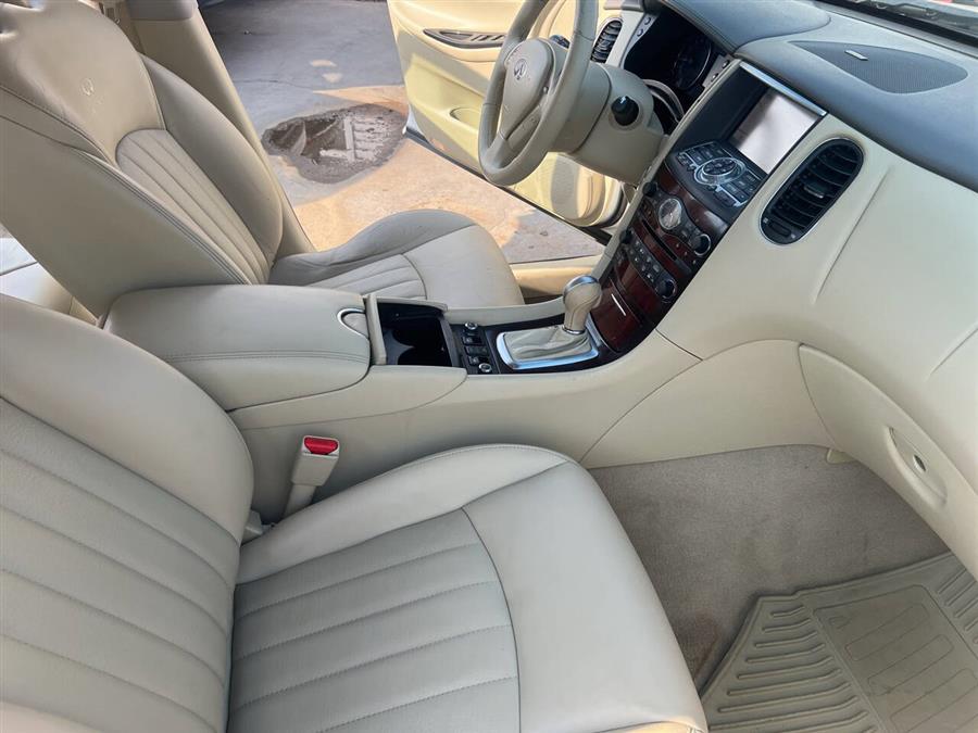 2014 Infiniti QX50 photo