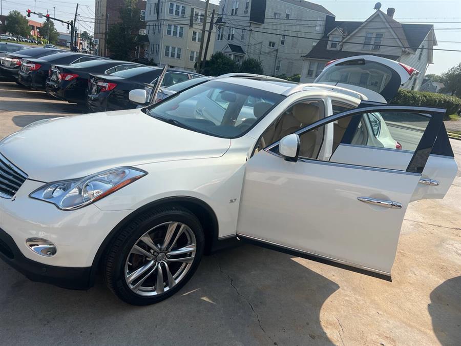 2014 Infiniti QX50 photo