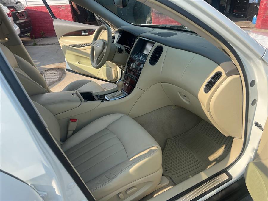 2014 Infiniti QX50 photo
