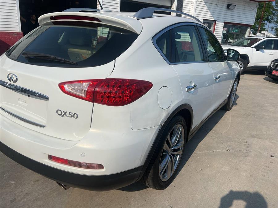 2014 Infiniti QX50 photo