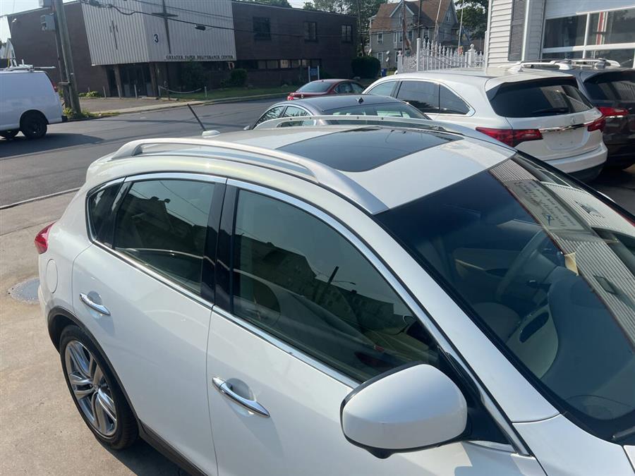 2014 Infiniti QX50 photo