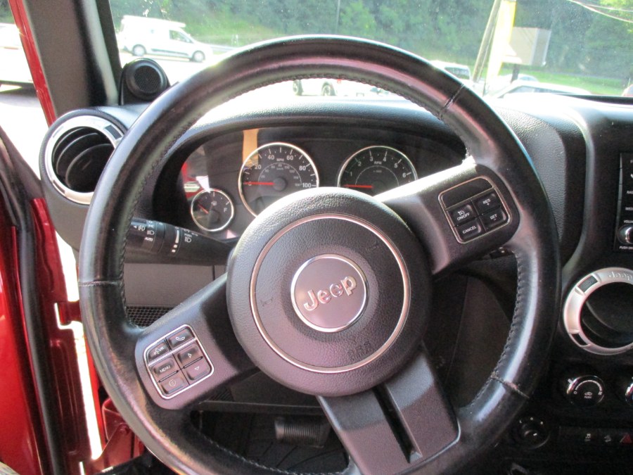 2013 Jeep Wrangler Sahara photo