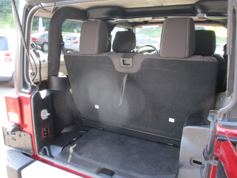 2013 Jeep Wrangler Sahara photo