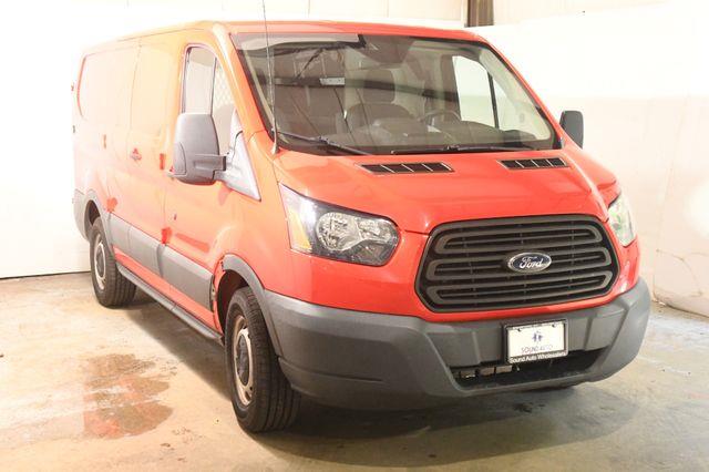 2017 Ford TRANSIT 150 Cargo photo