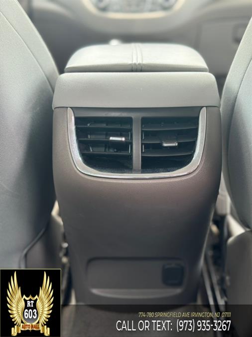 2020 Chevrolet Malibu 4dr Sdn LT photo