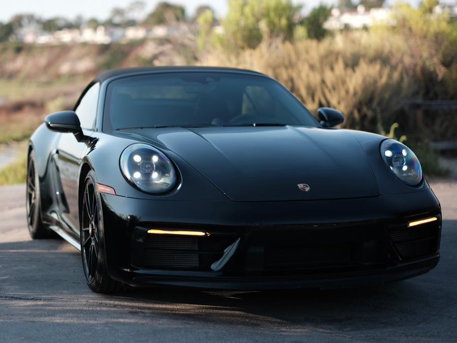 2022 Porsche 911 Carrera GTS Cabriolet photo
