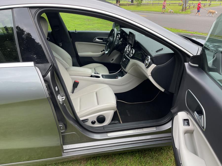 2016 Mercedes-Benz cla 4dr Sdn CLA 250 FWD photo