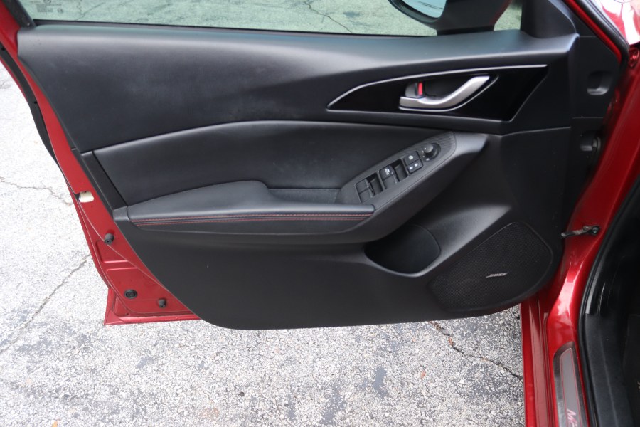 2015 Mazda Mazda3 4dr Sdn Auto i Grand Touring photo