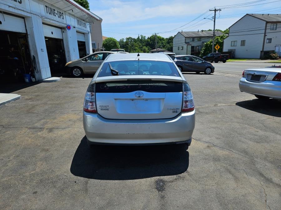 2005 Toyota Prius photo