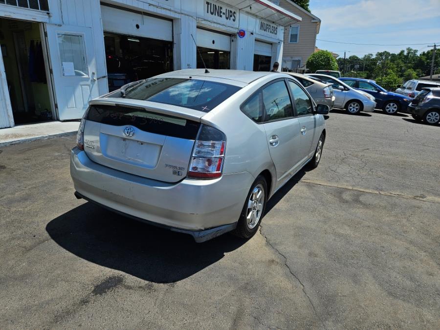 2005 Toyota Prius photo