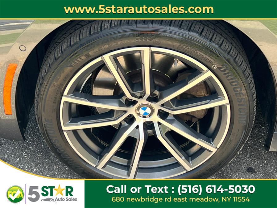 2021 BMW 3-Series 330i xDrive Sedan North Americ photo