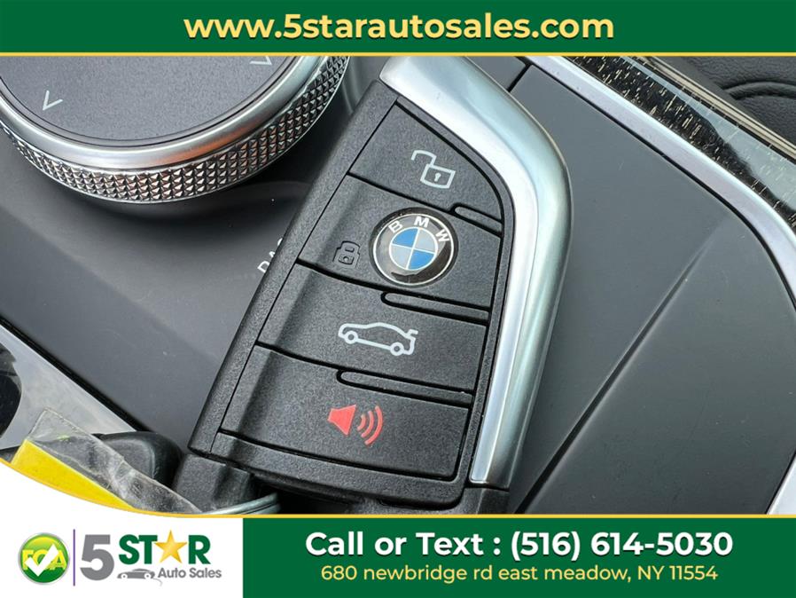 2021 BMW 3-Series 330i xDrive Sedan North Americ photo