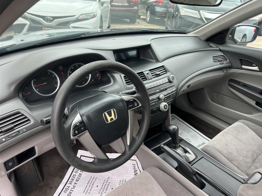 2010 Honda Accord LX photo
