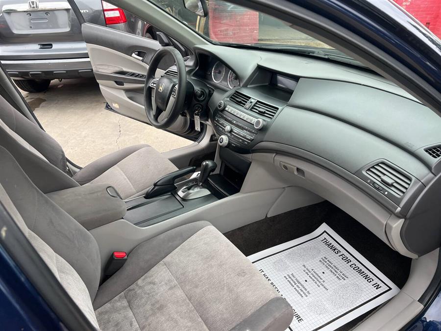 2010 Honda Accord LX photo