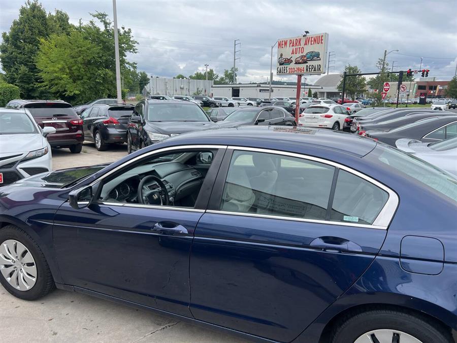 2010 Honda Accord LX photo
