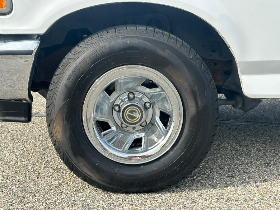 1996 Ford F-150 XLT photo