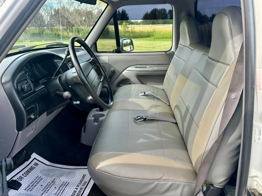 1996 Ford F-150 XLT photo