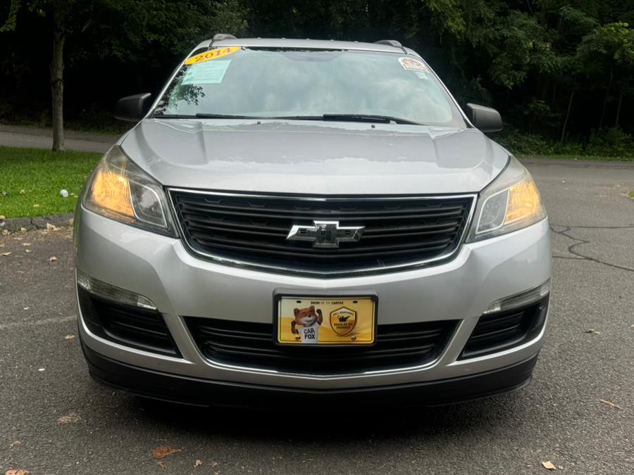 2014 Chevrolet Traverse LS photo