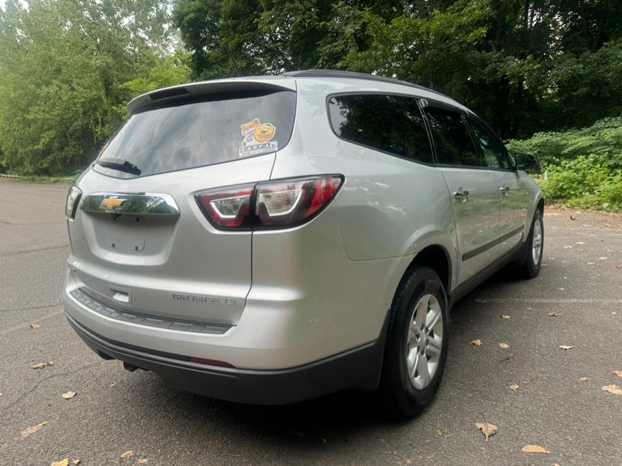 2014 Chevrolet Traverse LS photo