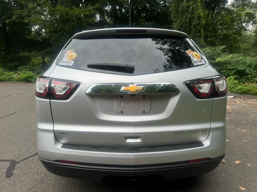 2014 Chevrolet Traverse LS photo