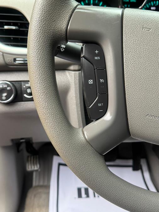 2014 Chevrolet Traverse LS photo
